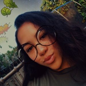 Meet your Posher, Charaed